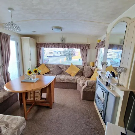 Oasis S108 Caravan, Golden Palm Resort Chapel Saint Leonards Exterior photo